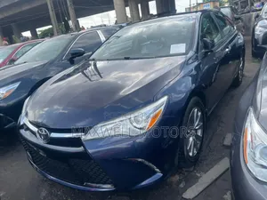 Toyota Camry XLE FWD (2.5L 4cyl 8AM) 2018 Blue