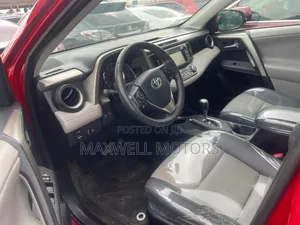 Toyota RAV4 Limited 4dr SUV (2.5L 4cyl 6A) 2015 Red