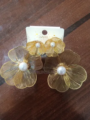 Lisaolisa Statement Ear Ring