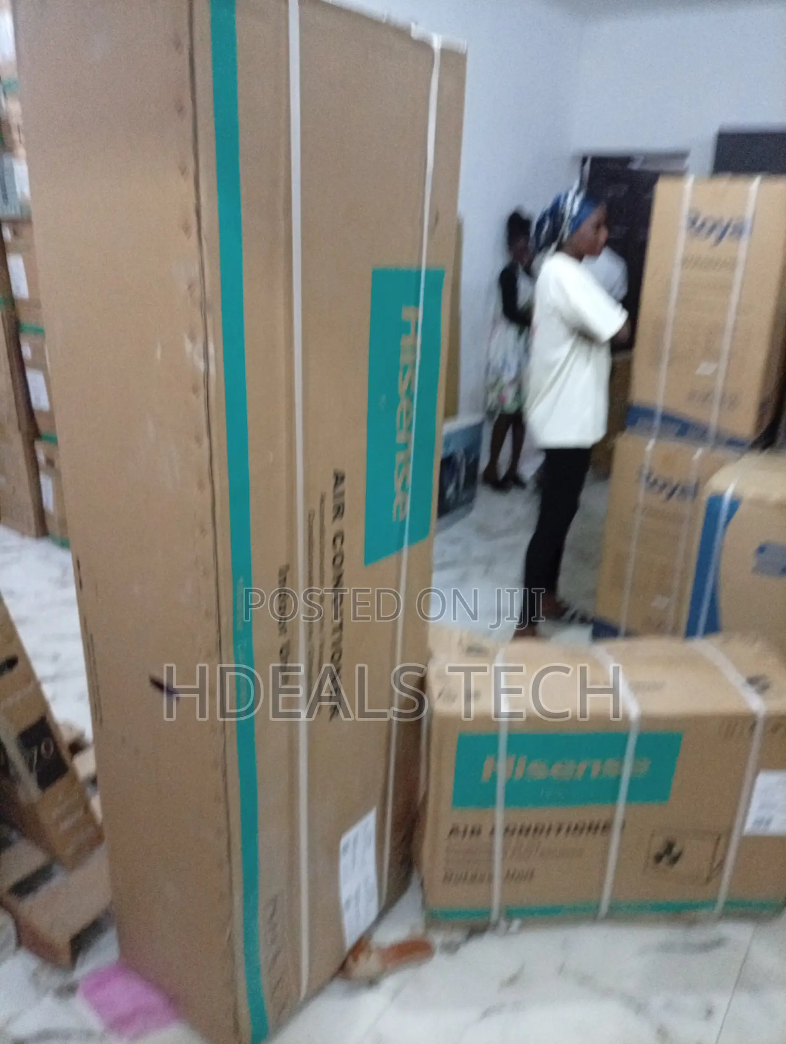 Hisense 2 Hp Floor Standing Ac + Dehumidifier