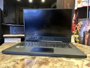 Laptop Asus ROG Zephyrus M15 GU502LU 16GB Intel Core I7 SSD 1T