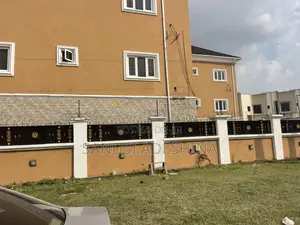 3bdrm Block of Flats in Jahi Gilmore,Fct for rent