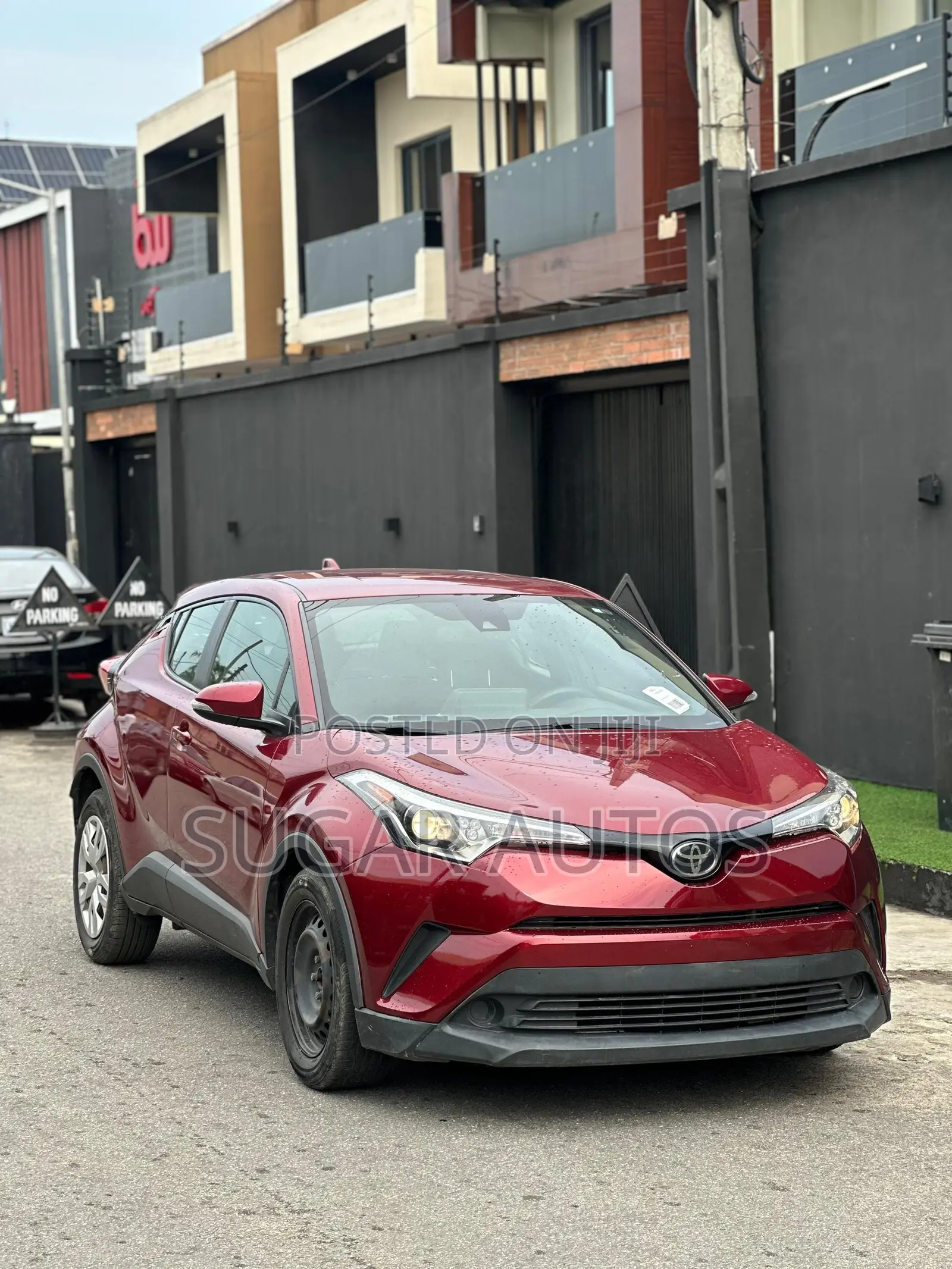Toyota C-HR XLE FWD Sport Utility (2.0L 4cyl 2AM) 2018 Red
