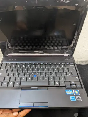 Laptop Samsung NP400B2B 6GB Intel Core i5 HDD 320GB