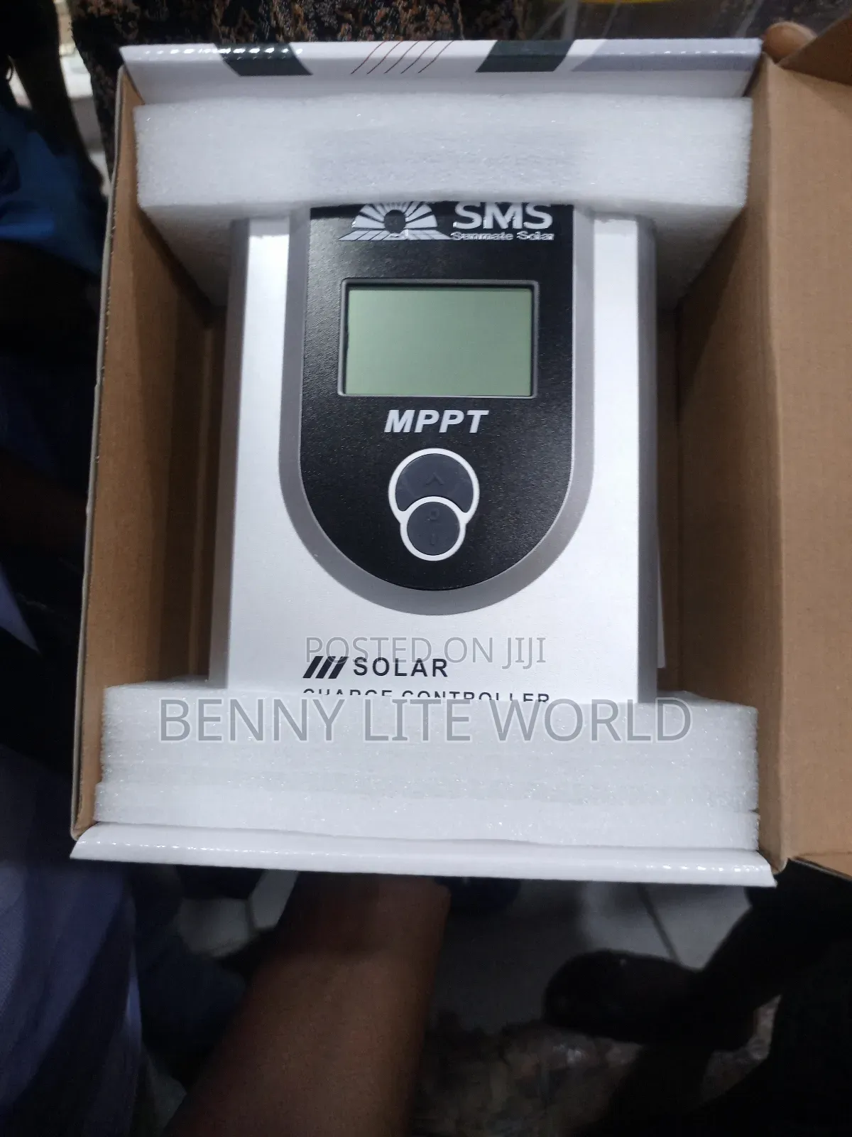40ah SMS Solar Charger Controller
