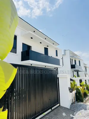 5bdrm Duplex in The Bridge for sale
