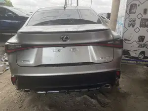 Lexus IS 300h 4WD 2021 Gray