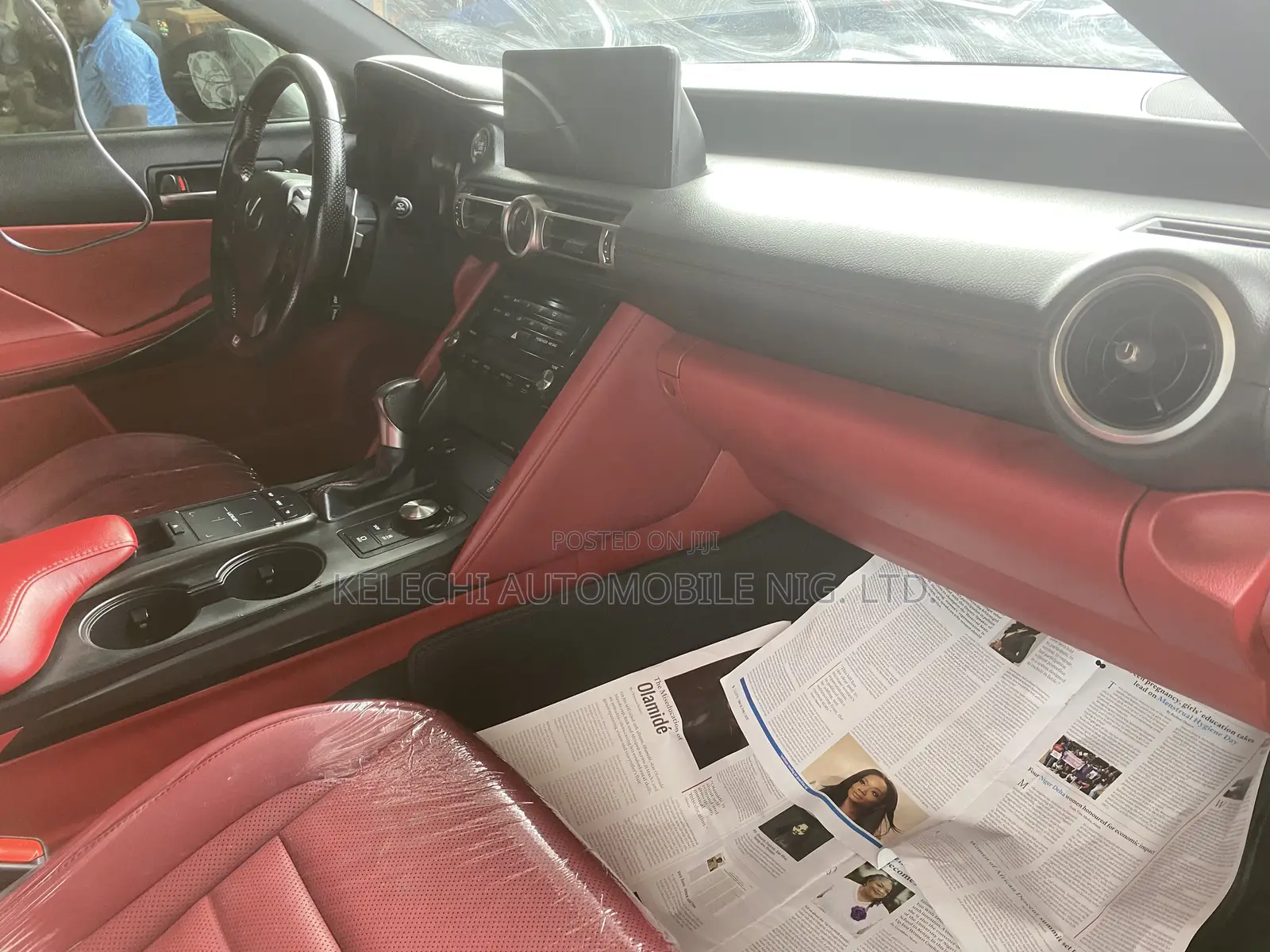 Lexus IS 300h 4WD 2021 Gray