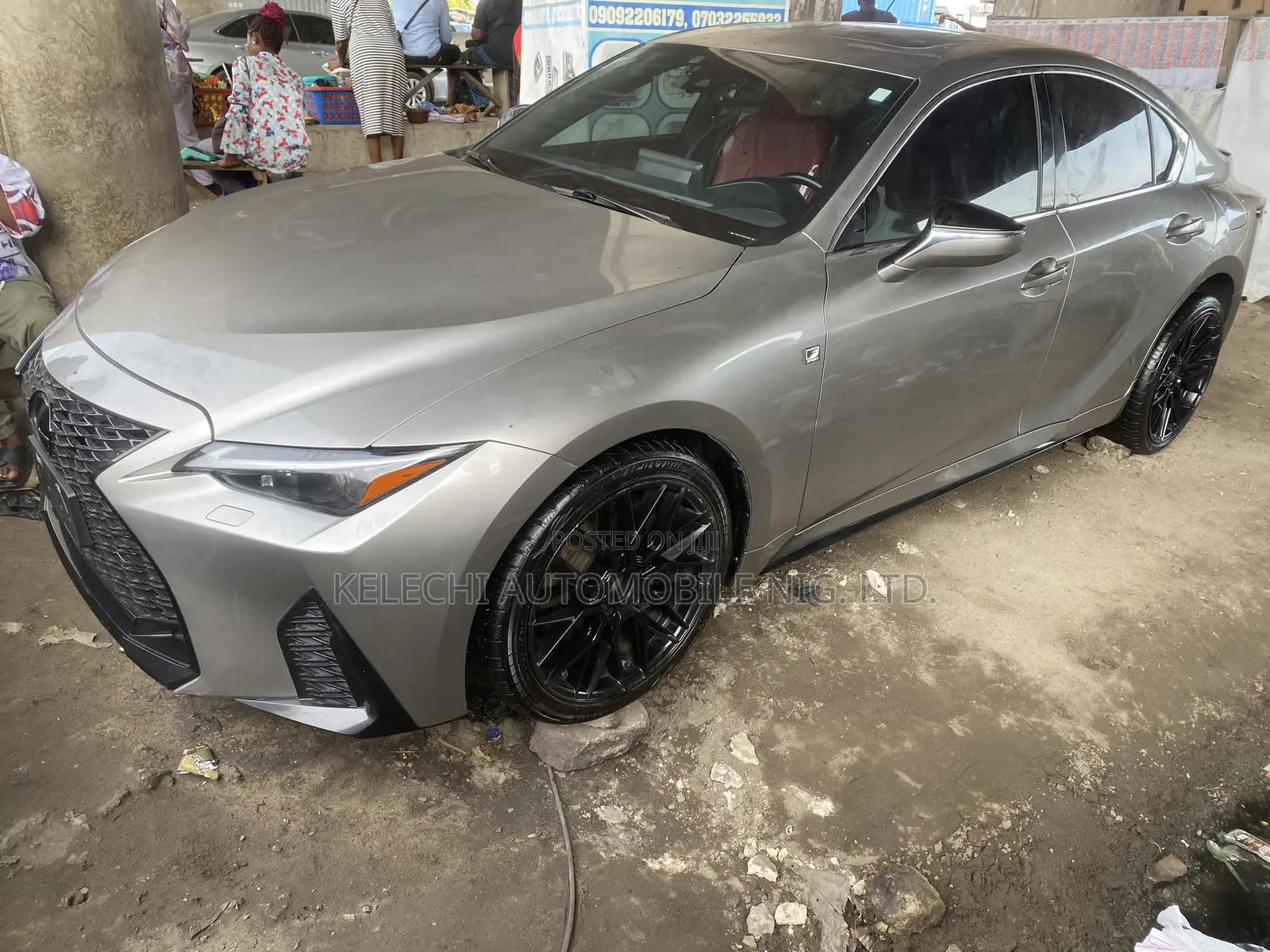 Lexus IS 300h 4WD 2021 Gray