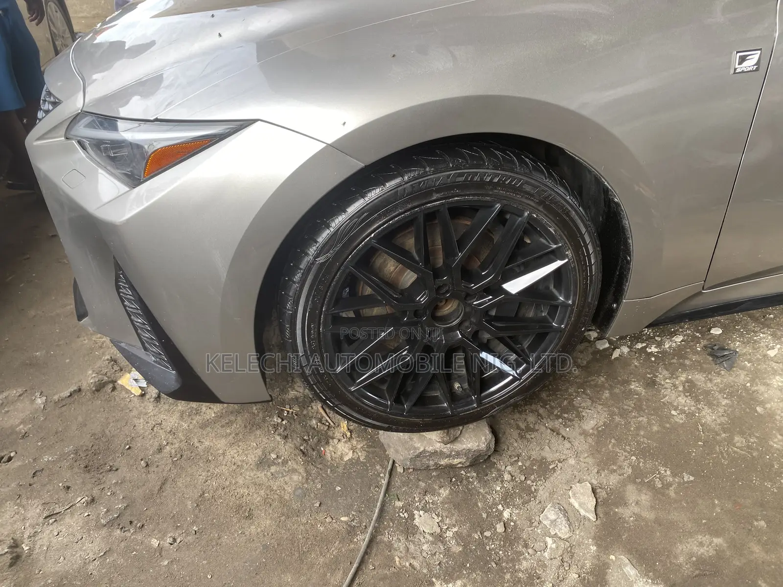 Lexus IS 300h 4WD 2021 Gray