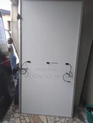 610watts 144cells Original Canadian Mono Crystalline Solar Panels