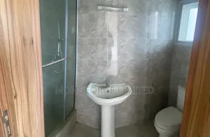 3bdrm Townhouse / Terrace in Ologolo for rent
