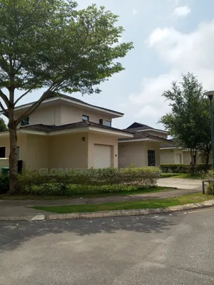 Furnished 4bdrm Bungalow in Lakowe Lakes Golf for sale