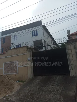 4bdrm Duplex in Estate, Adeniyi Jones for sale