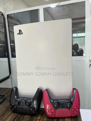 Neatly Used Ps5 Two Pad and One Game