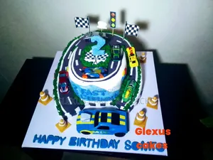 Car Racing Birthday Cake (Foundant Icing)