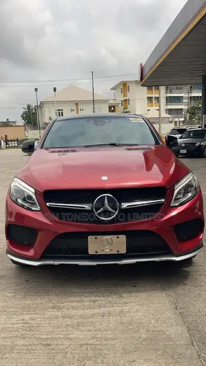 Mercedes-Benz GLE-Class 2016 Red