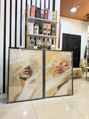 Customized Wallframes