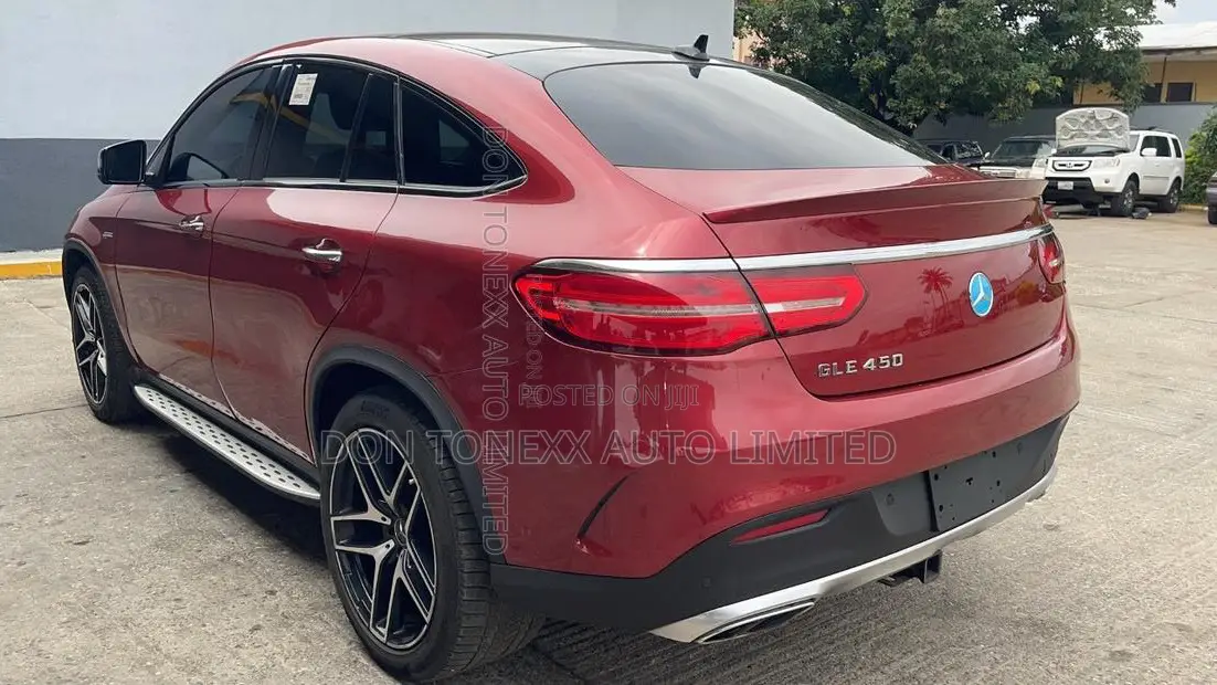 Mercedes-Benz GLE-Class 2016 Red