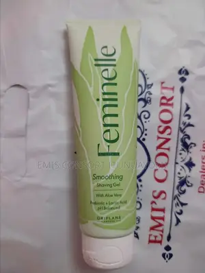 Feminelle Smoothing Shaving Gel With Aloe Vera