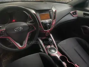 Hyundai Veloster Automatic 2012 White