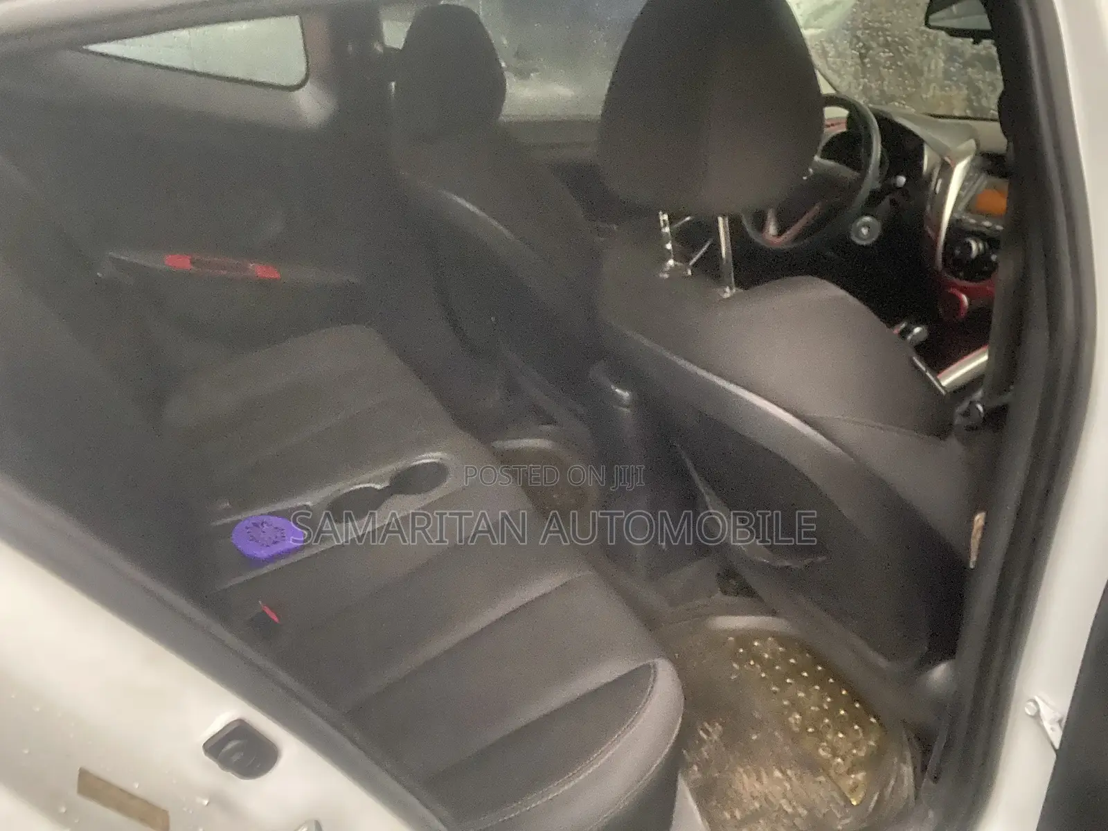 Hyundai Veloster Automatic 2012 White