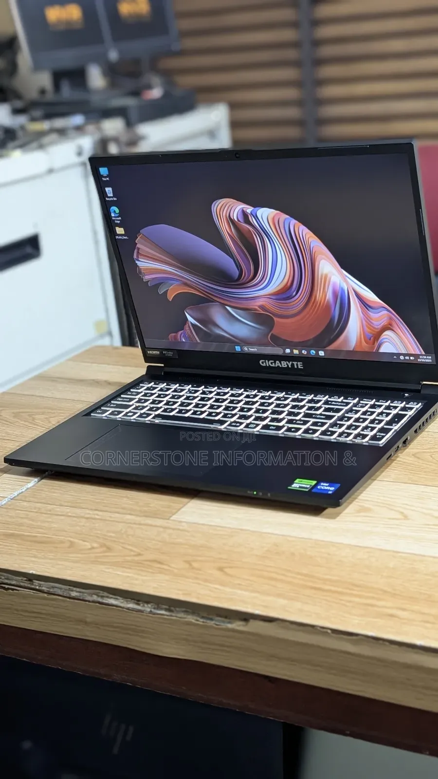 Laptop Gigabyte 32GB Intel Core I7 SSD 1T