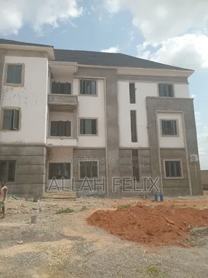 3bdrm Block of Flats in Apo District for sale