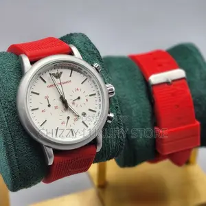 Armani Quality Men Rubber Strap Wristwatch