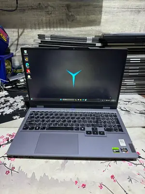 Laptop Lenovo LOQ 15ARP9 16GB AMD Ryzen 5 SSD 512GB