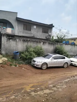 3bdrm Block of Flats in Ikotun Idimu Lagos, Iseri Olofin for sale
