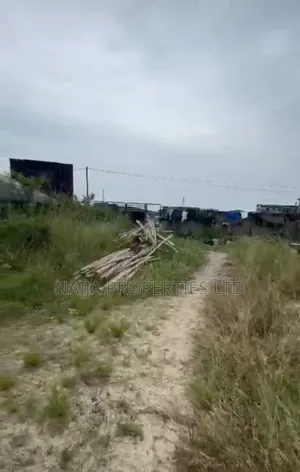 878sqm of Land at Ilasan-Ikate, Lekki for Sale