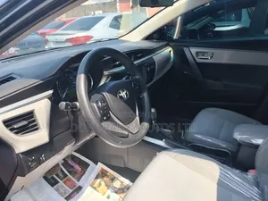 Toyota Corolla LE 4dr Sedan (1.8L 4cyl CVT) 2016 Gray