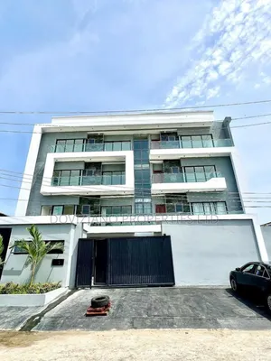 Furnished 3bdrm Apartment in Lekki Phase 1 for sale
