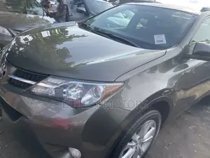 Toyota RAV4 Limited 4dr SUV AWD (2.5L 4cyl 6A) 2014 Brown