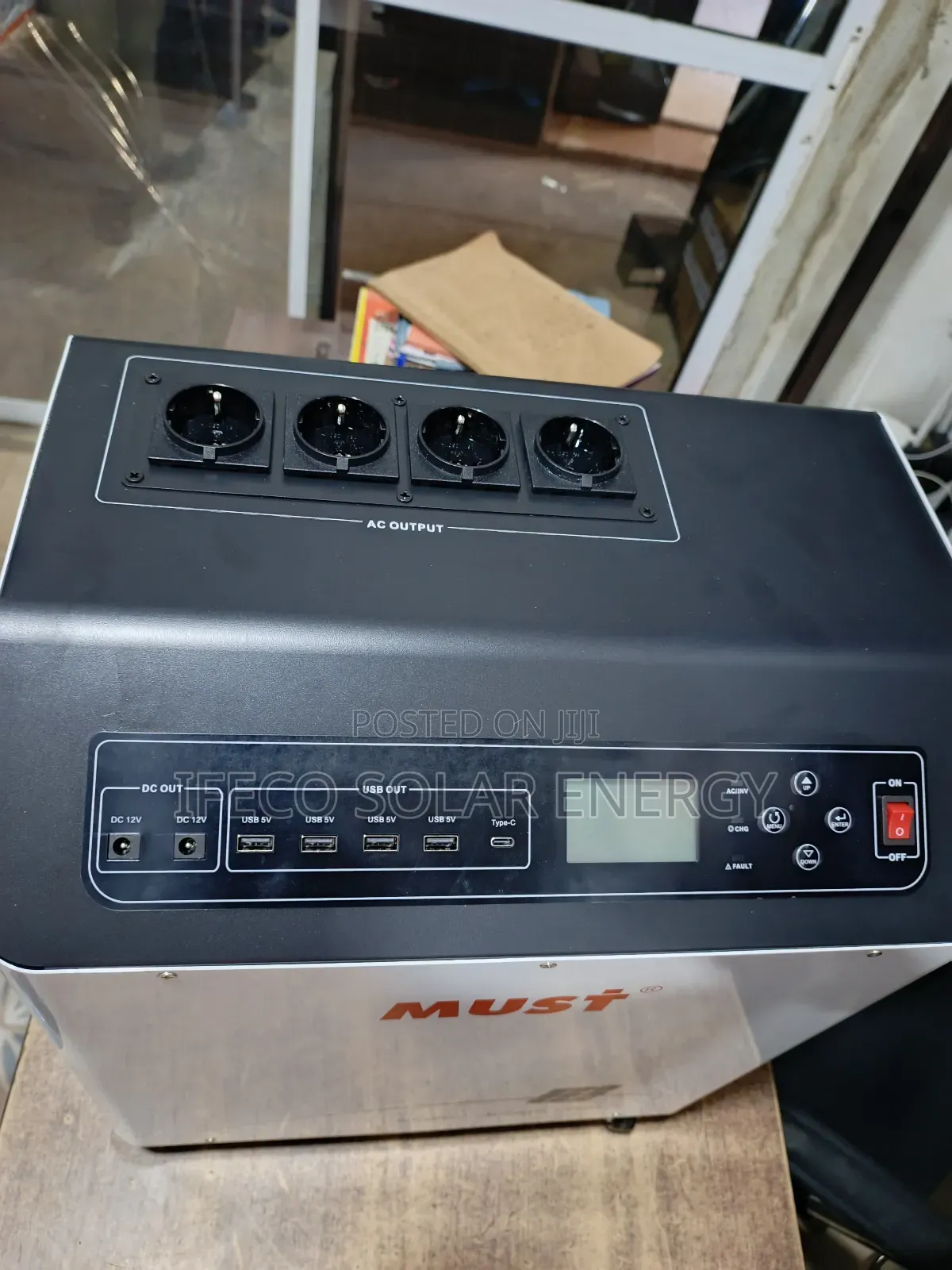Must Solar Generator