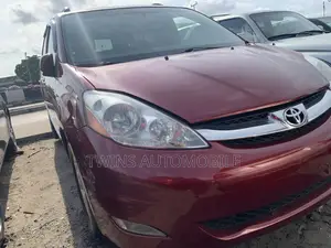 Toyota Sienna XLE Limited 4WD 2008 Red