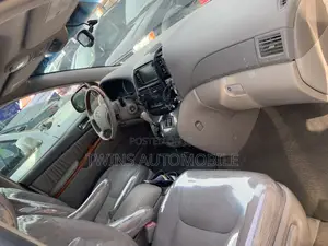 Toyota Sienna XLE Limited 4WD 2008 Red