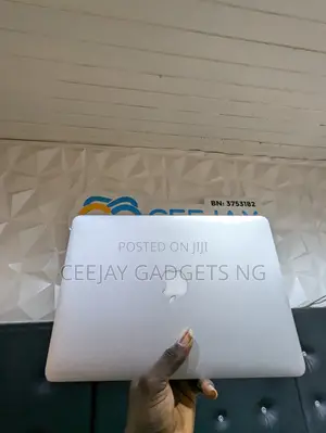 Laptop Apple MacBook Air 2017 8GB Intel Core I5 SSD 128GB