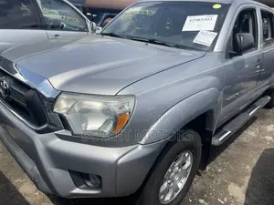 Toyota Tacoma V6 4dr Double Cab 4WD 5.0 ft. SB (4.0L 6cyl 5A) 2014
