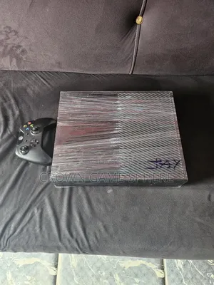 Sharp 500gb Xbox One With 6 Games 1 Wired Pad for Sale