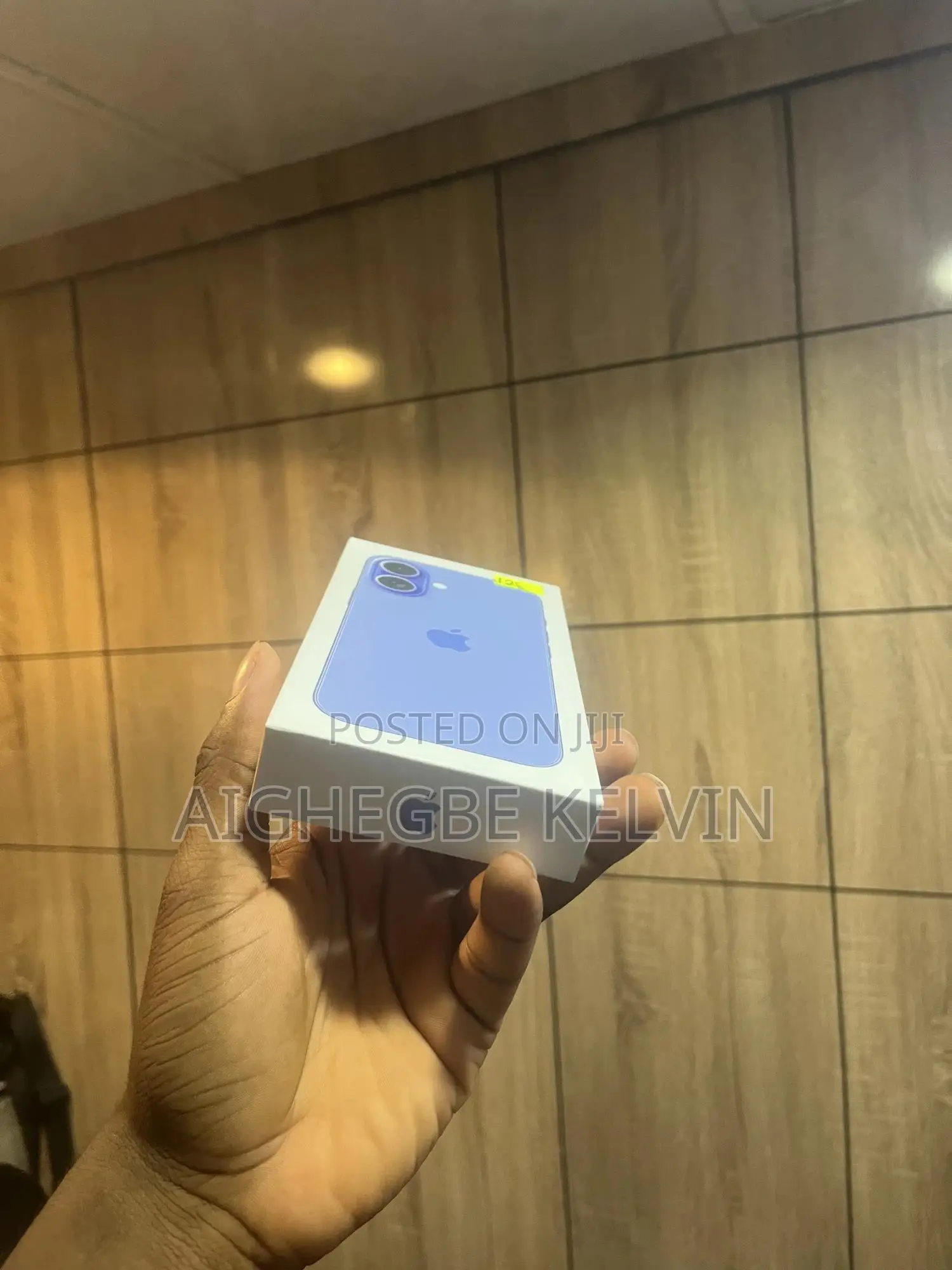 New Apple iPhone 16 128 GB Blue