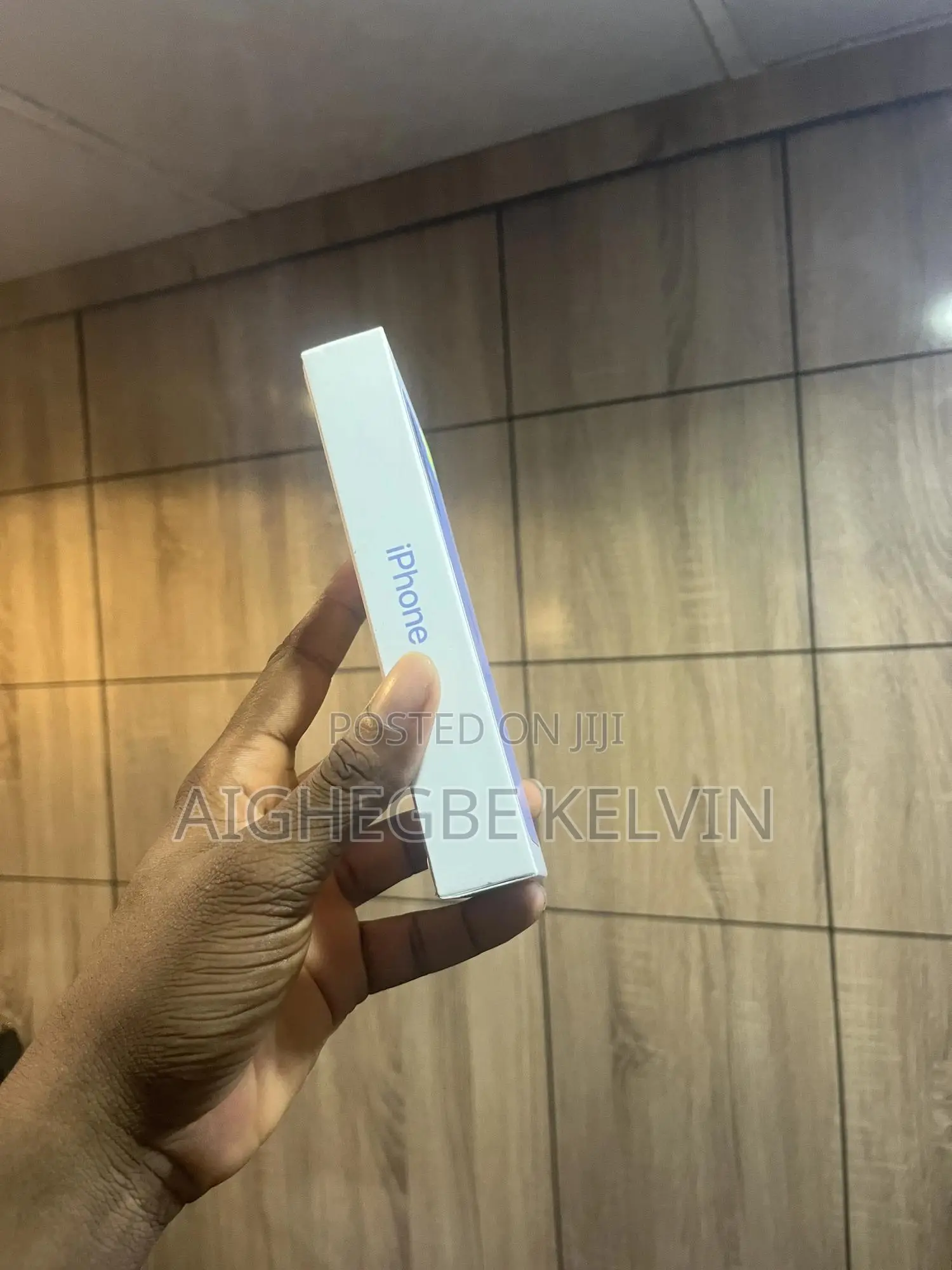 New Apple iPhone 16 128 GB Blue