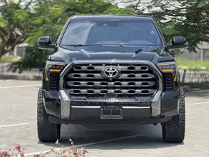 Toyota Tundra Platinum CrewMax 6.5' Bed 2024 Black