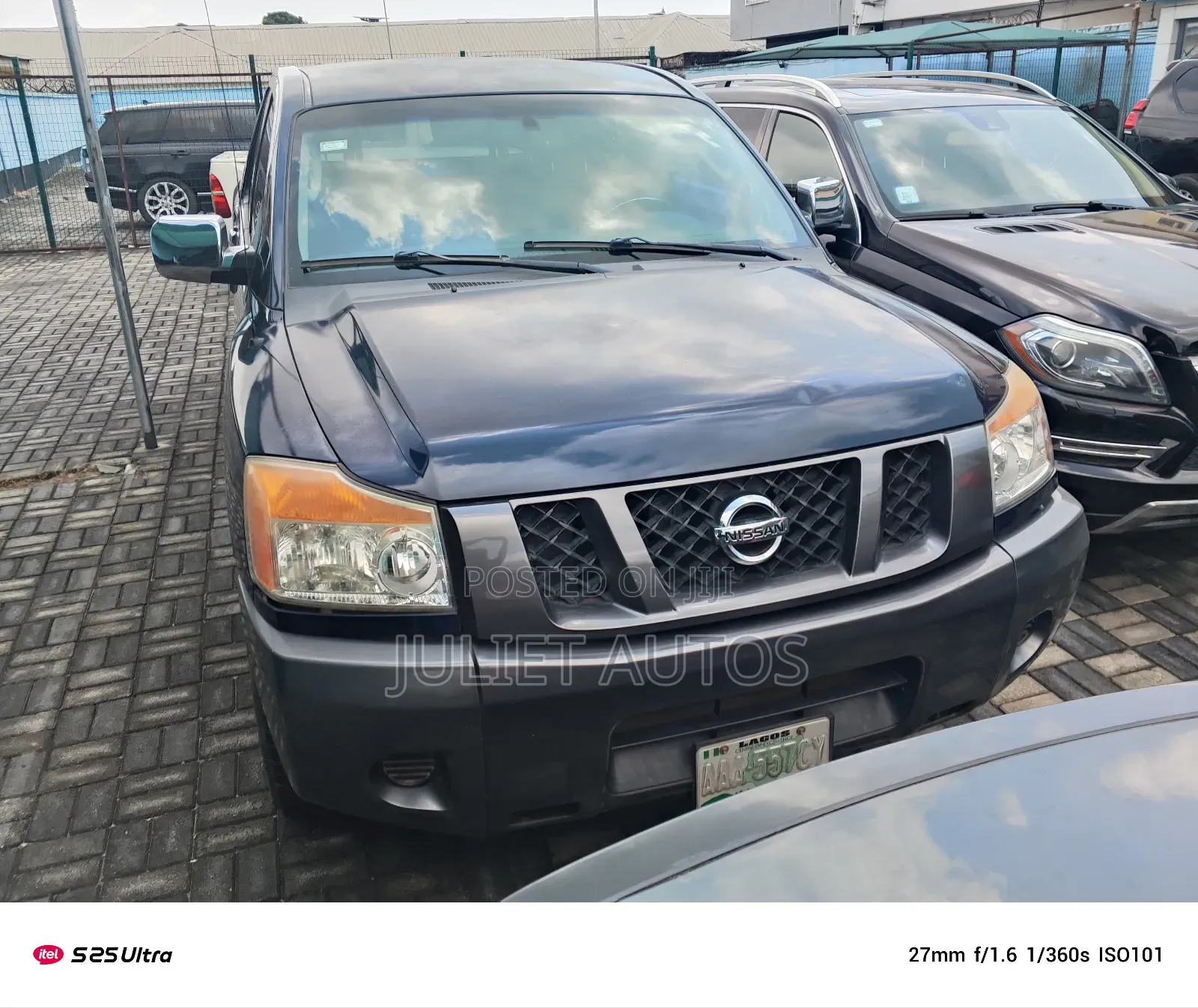 Nissan Titan 2012 Blue
