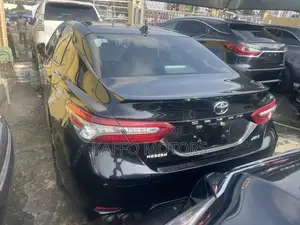 Toyota Camry XSE V6 (3.5L V6 8A) 2019 Black