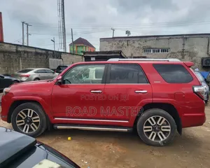 Toyota 4-Runner 2018 Red