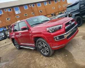 Toyota 4-Runner 2018 Red