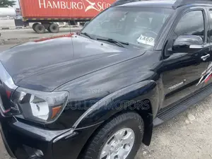 Toyota Tacoma V6 4dr Double Cab 4WD 5.0 ft. SB (4.0L 6cyl 5A) 2014