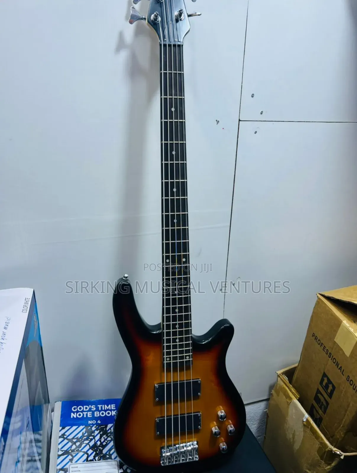 Fender Bass Guitar 5 Strings 24frets
